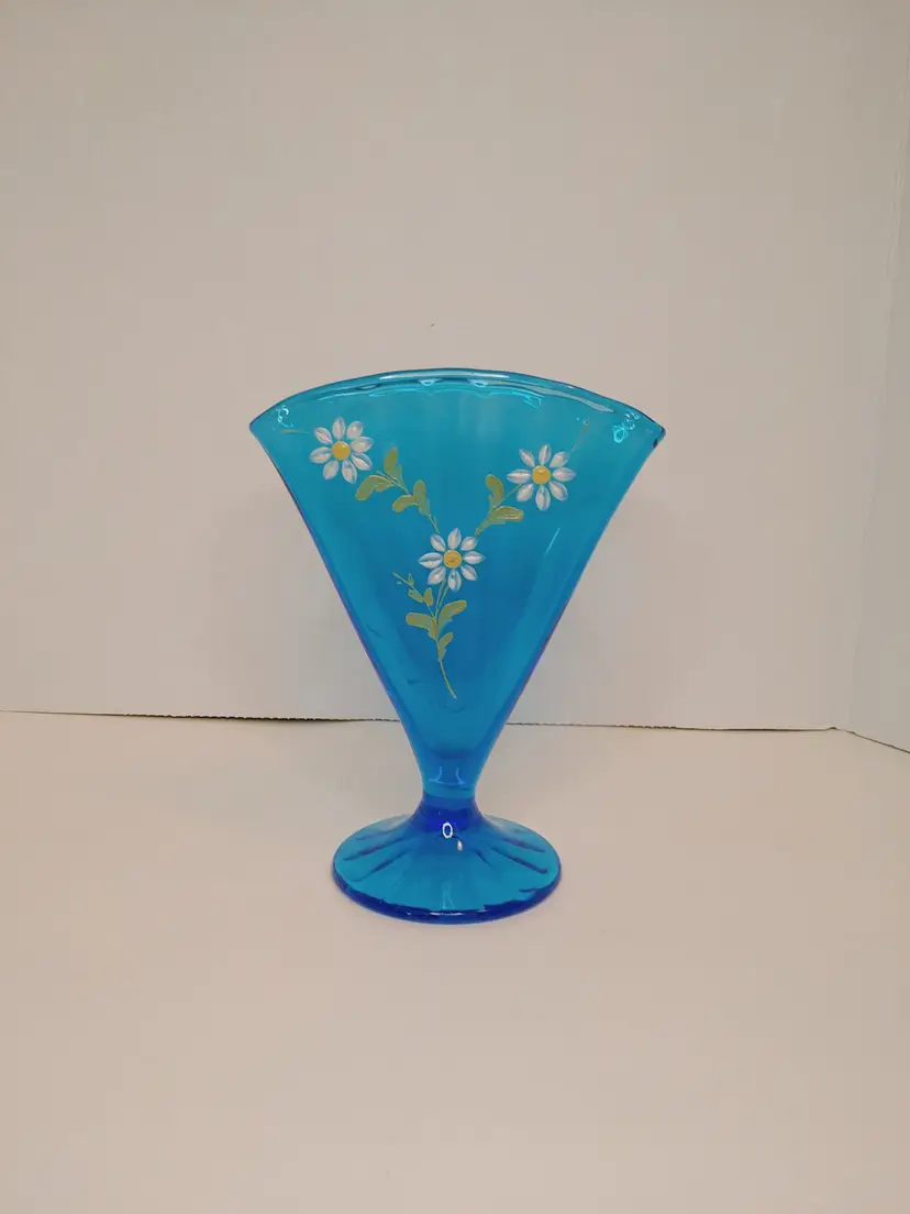 Gorgeous Blue with White Daisies Handpainted Vintage Fan Glass Vase