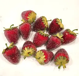 Pier 1 Jellied Sugared Strawberries Fruit Potpourri Decor Lot of 12