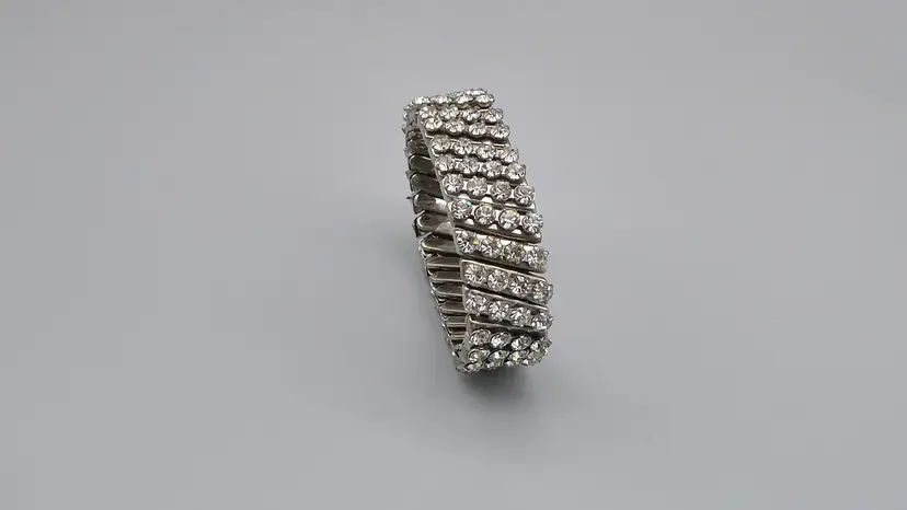 Vintage 60's Diagonal 15mm Quad Row Rhinestone Expansion Bracelet Silver Tone Stretch
