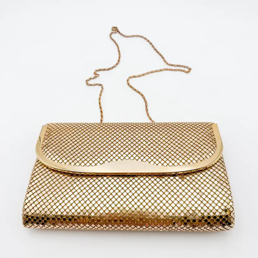 Vintage Gold Tone Mesh Clutch Handbag Purse Chain Strap 10" x 5" B25