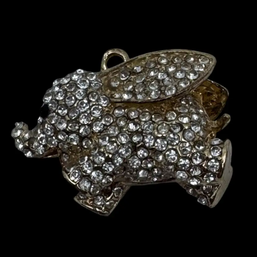 Vintage Elephant Pendant With Rhinestones