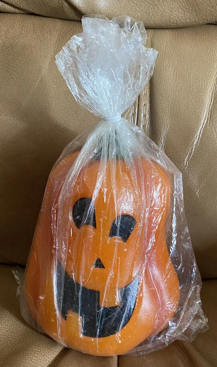 The White Barn Candle Company Pumpkin Candle Halloween Unused Jack O Lantern Lg