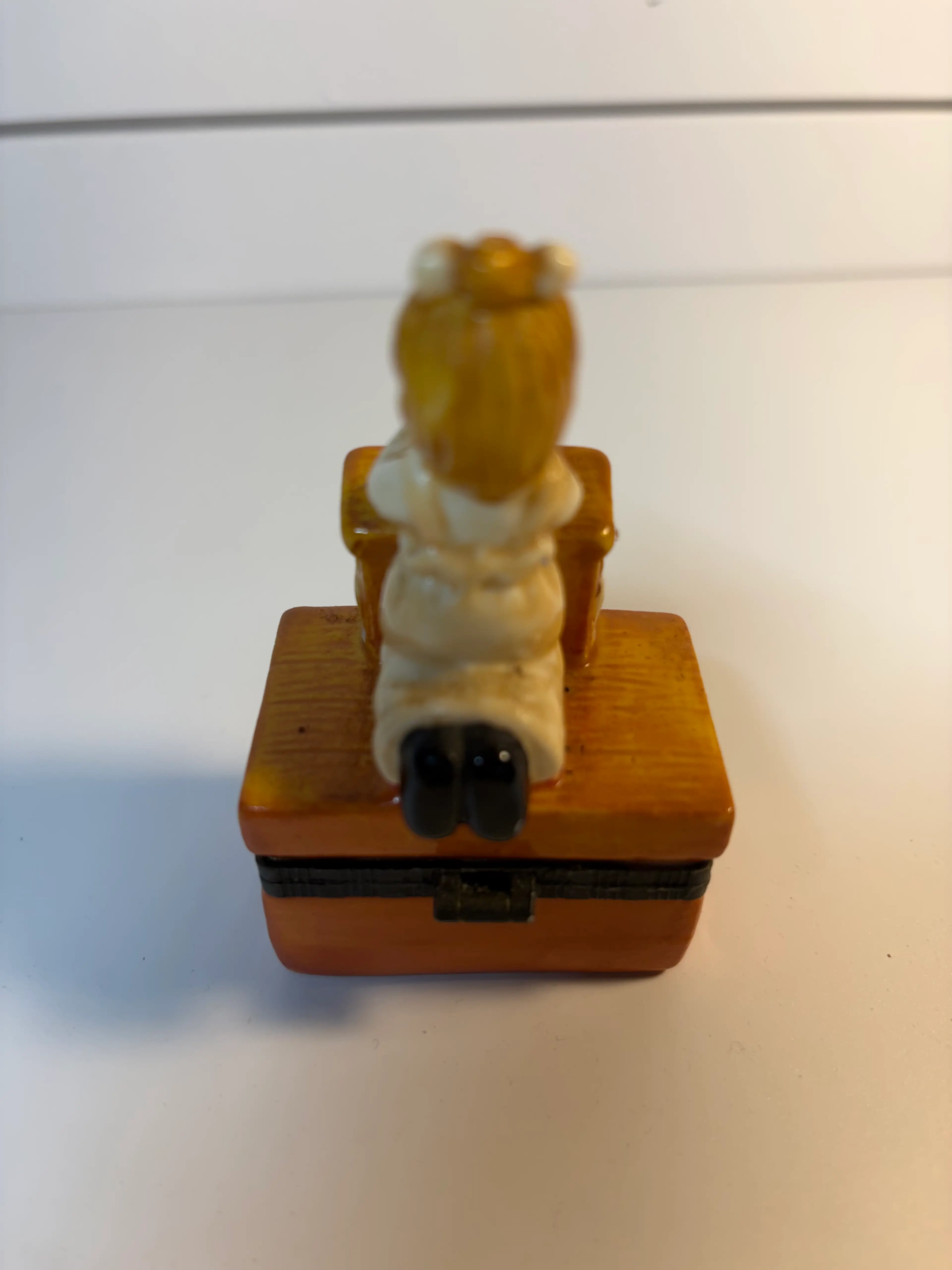 Image 3 of 6