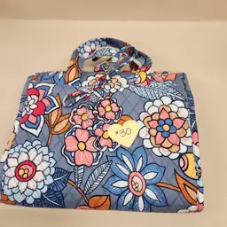 30 Vera Bradley Hanging Organizer