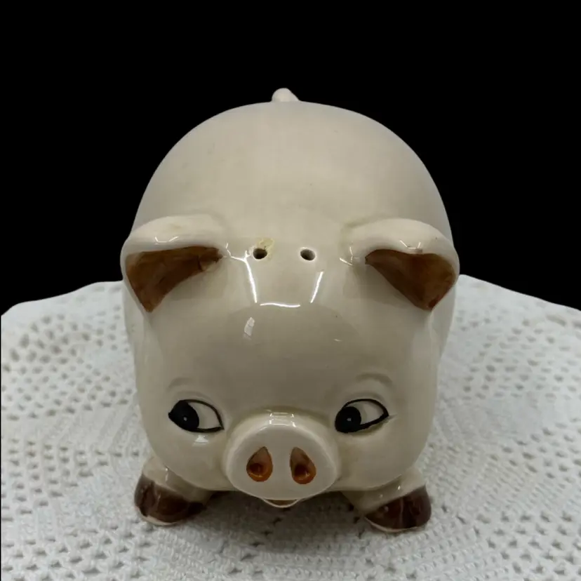 Vintage Ceramic Side-eying Piggy With Original Sticker