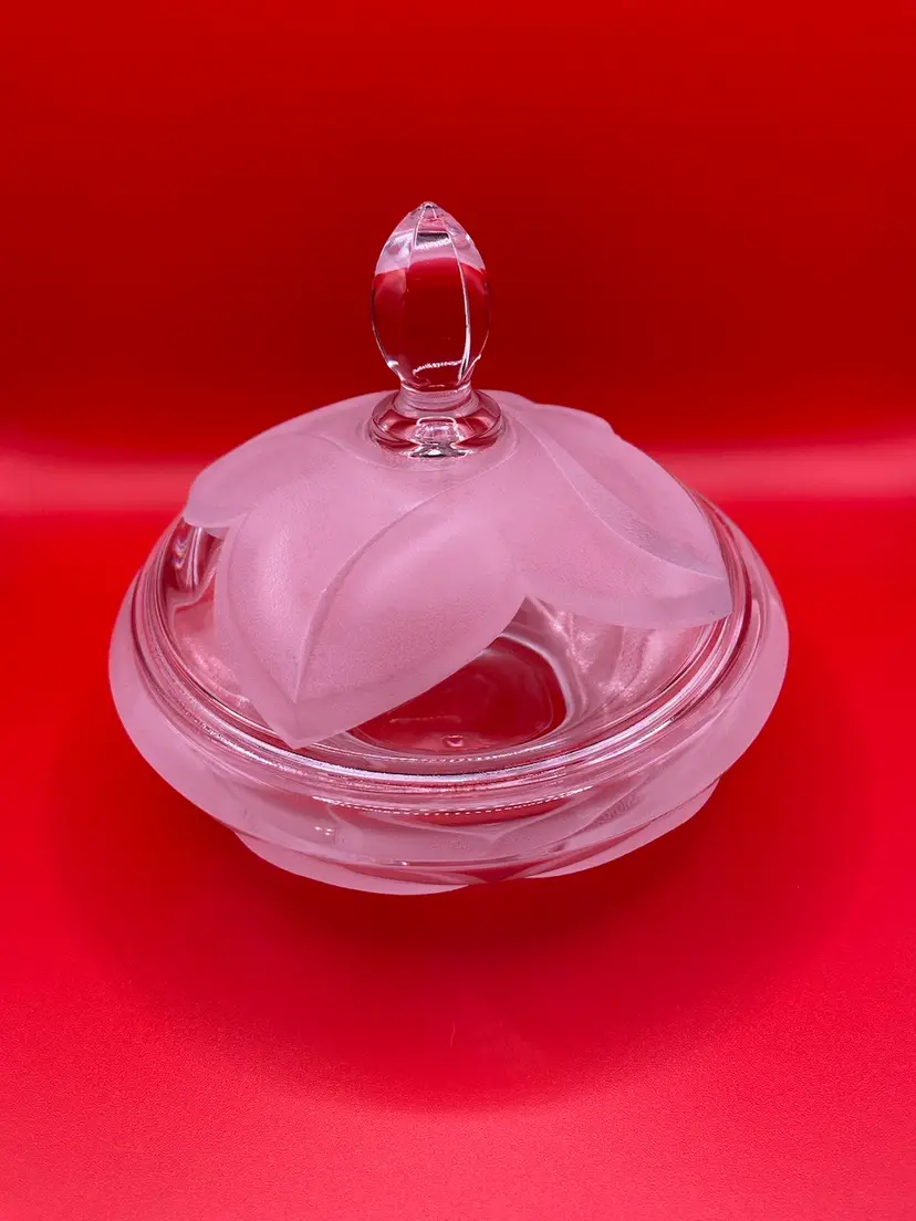 J.G. Durand Cristal Florence Frosted Leaf Lidded Candy Dish