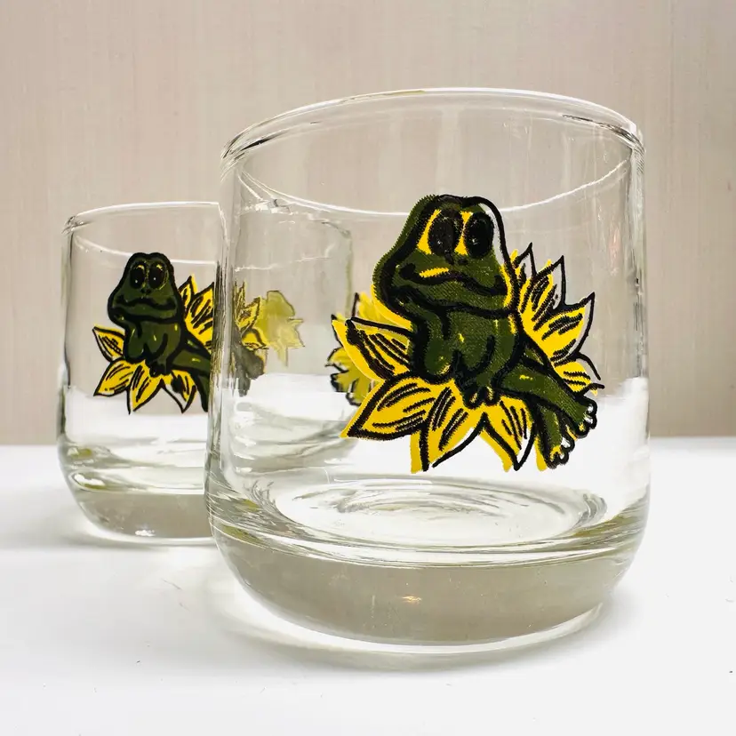 A Pair of Vintage Neil the Frog Sears Roly Poly Drinking Glasses Barware Glassware Drinkware