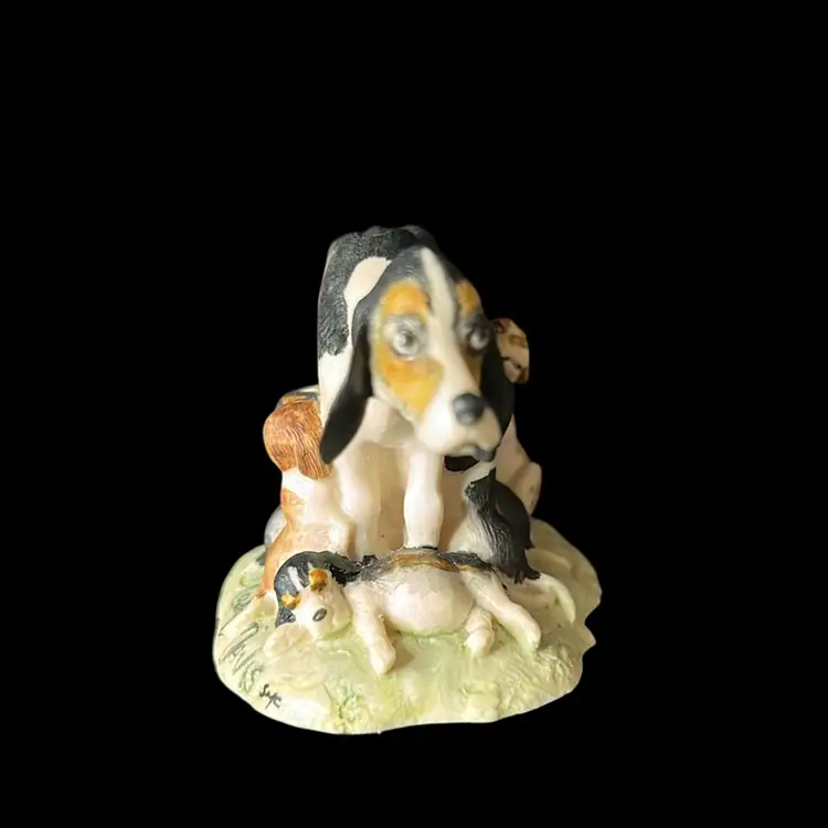 Happy Hour By Lowell Davis - Schmid 1987 - Scotland: 3.25”x2”x2”