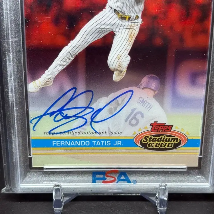 Fernando Tatis Jr.  Auto Red Ref /5 PSA 9