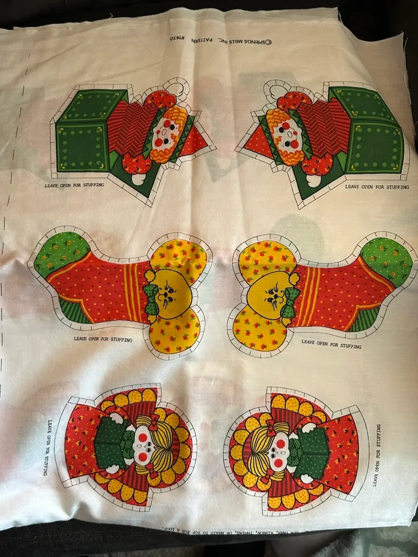 VTG Spring Mills #7470 Christmas 24 Ornaments Fabric Panel Cut & Sew 6.5"