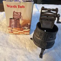 126 Miniature Die Cast Wash Tub With Ringer Pencil Sharpener In Box