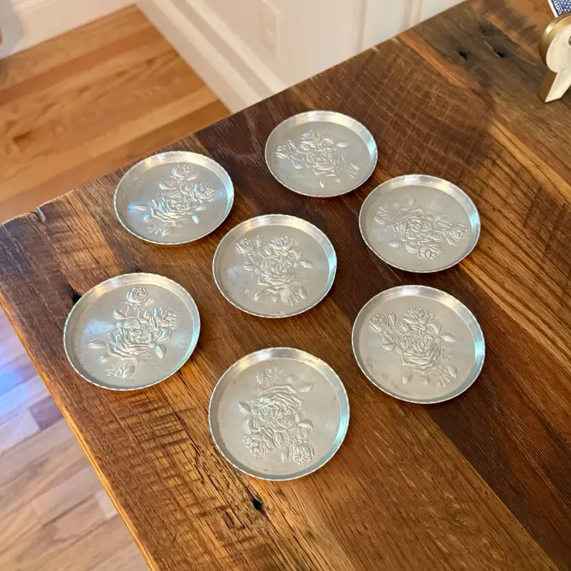 🎀 Vtg Hammered Aluminum Coasters/ Butter Pats- Set of 7