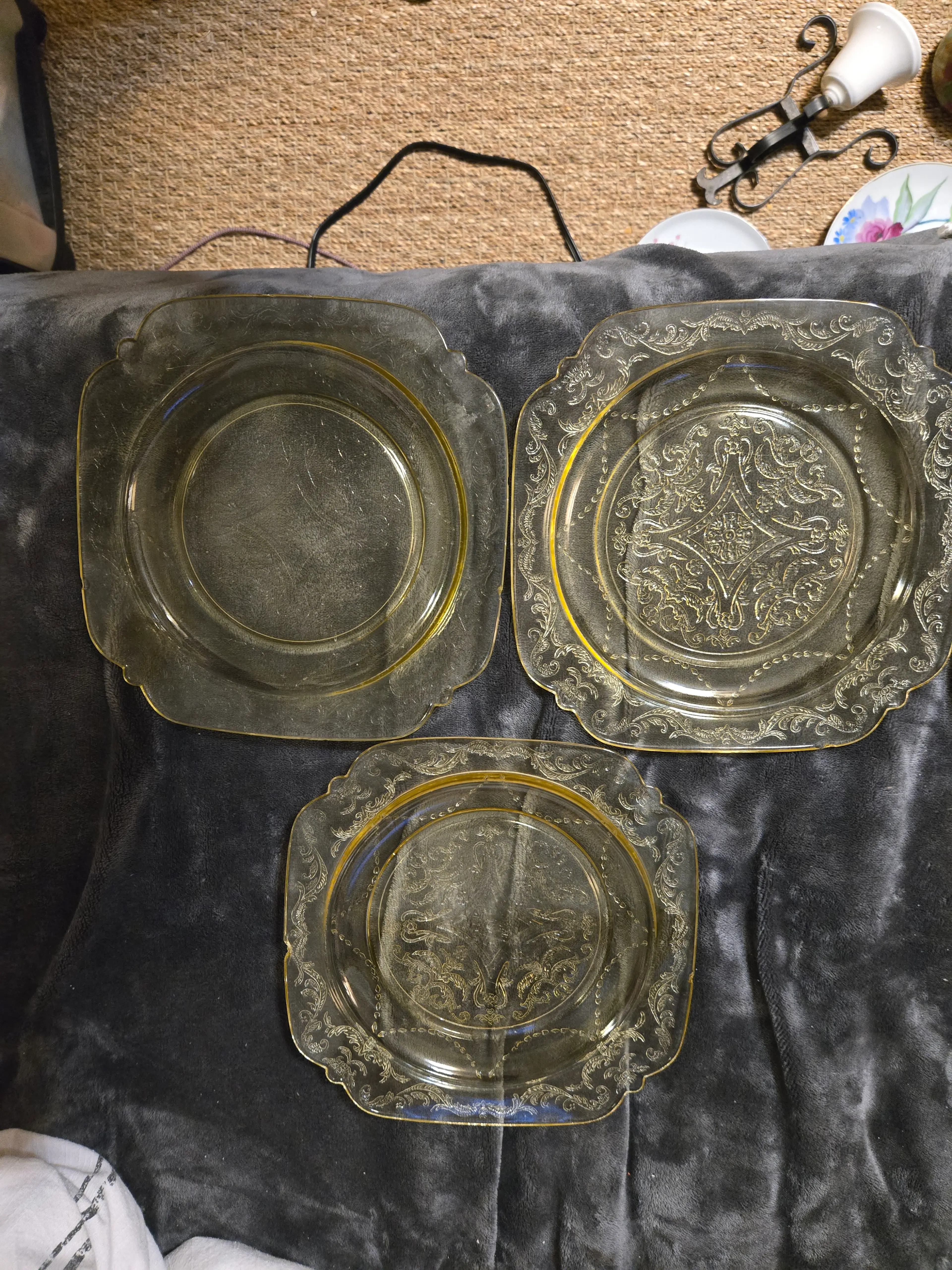 Image 2 of 7
