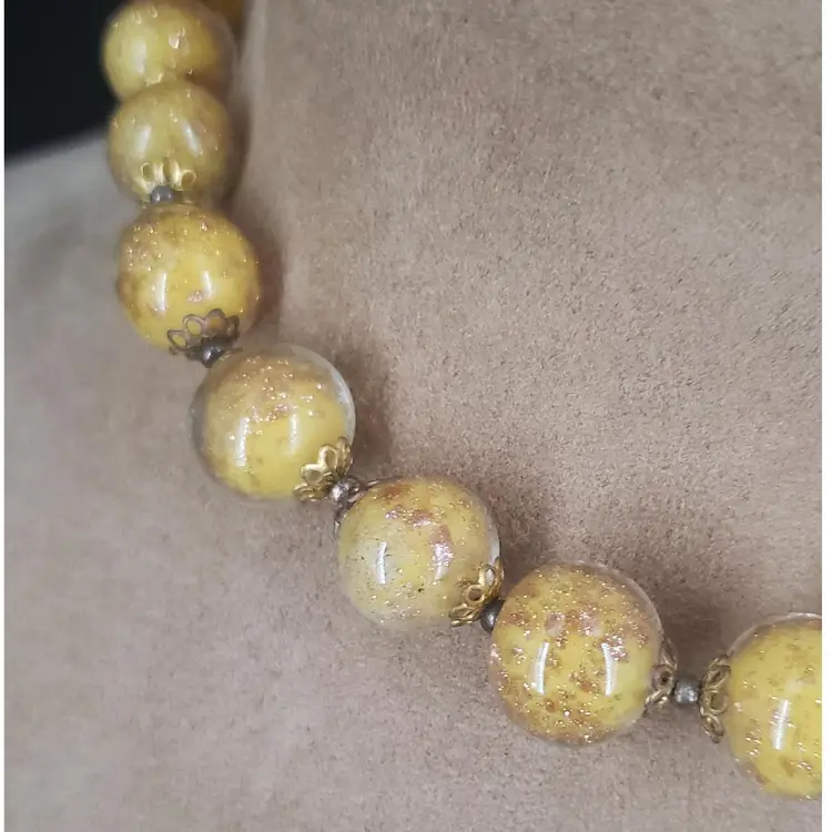 Vintage Murano Avventurina Glass Gold with Gold Flecks Necklace 16"