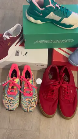 6pr. Shoe Lot-New in box & Never Or barely worn- Men & Woman's