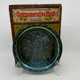 Vintage Indiana Glass Blue Carnival Irridized Decorative Plate Bicentennial 1776-1976 Spirit Of 76 Raised Design In Original Box Made In USA