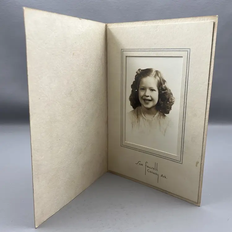 Vintage Photo Portrait Black & White Young Girl Curly Hair 1930-1940s Conway, Ark