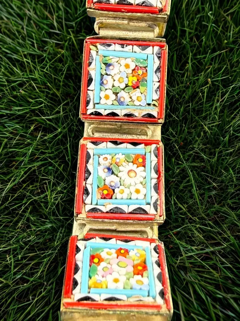 Livestream thumbnail