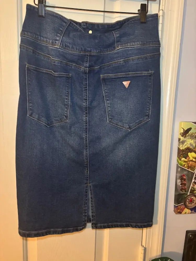 Size Large: Guess Denim Skirt with Brass Buttons and Brass guess Badge