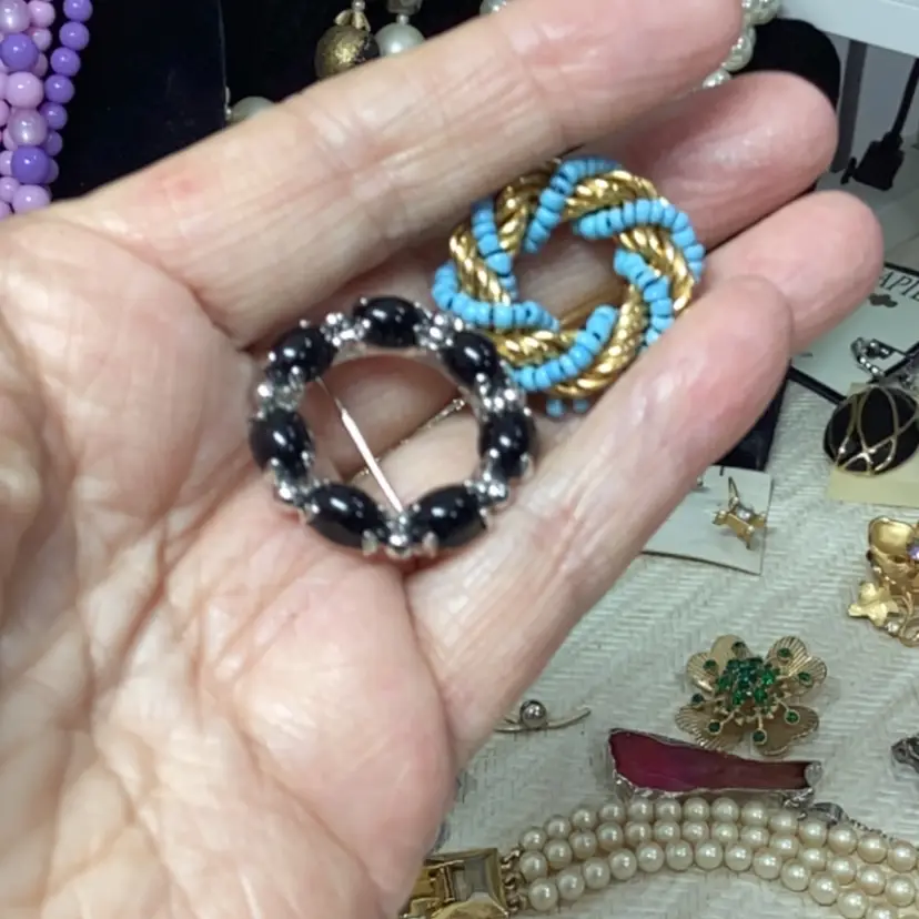 Circle Brooches Set Of 2