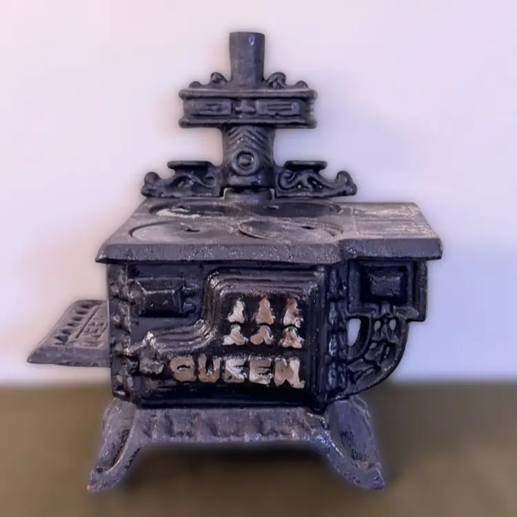 Antique Cast Iron Queen Stove Sample Miniature Stove Dollhouse