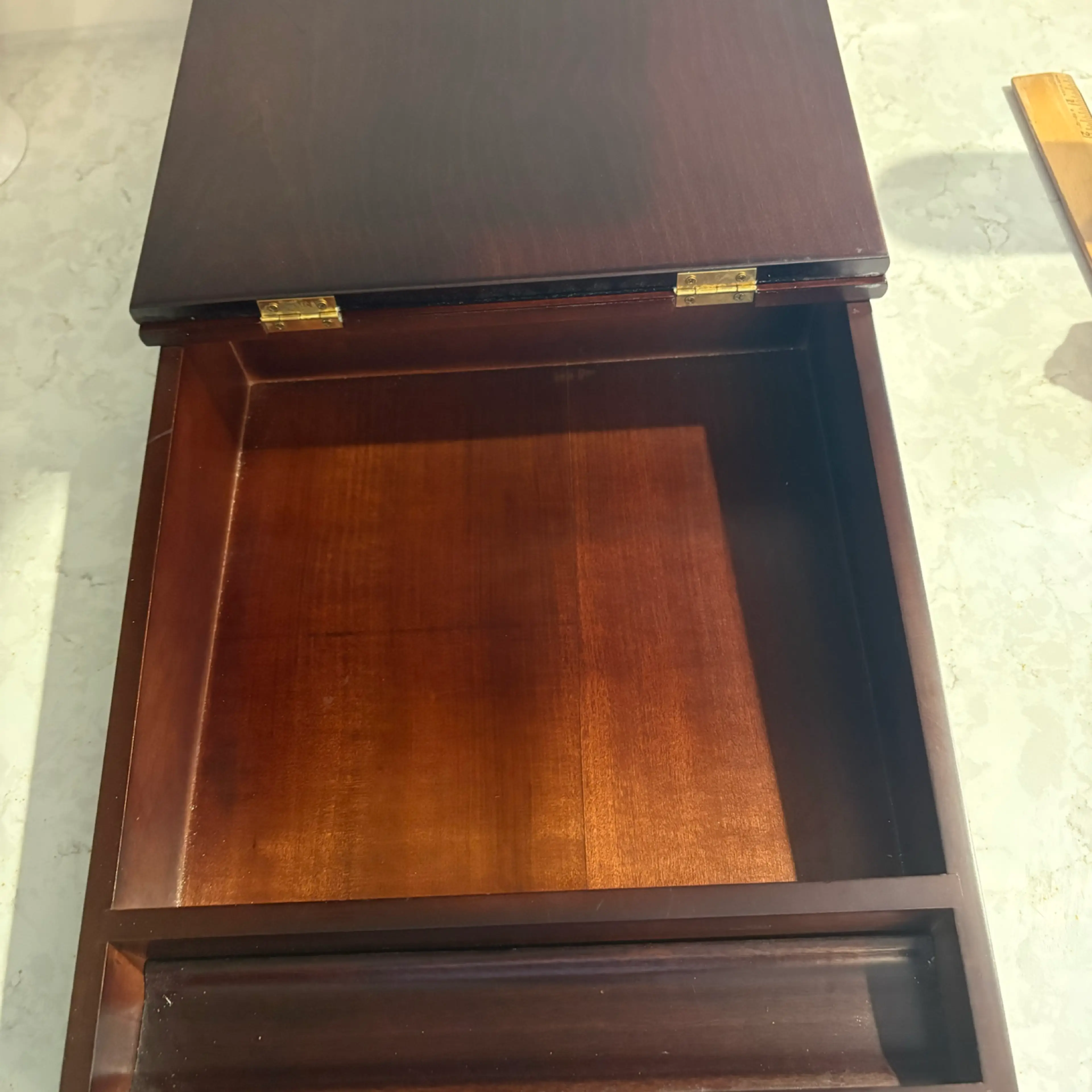 Image 3 of 4