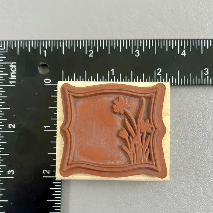 Stampin Up 2”x2.25” Framed Tag Flowers Wood Mounted Rubber Stamp