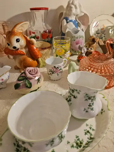 Galentines Day, St. Paddy's, & Easter Vtg Variety✨️ Pre-bids On 