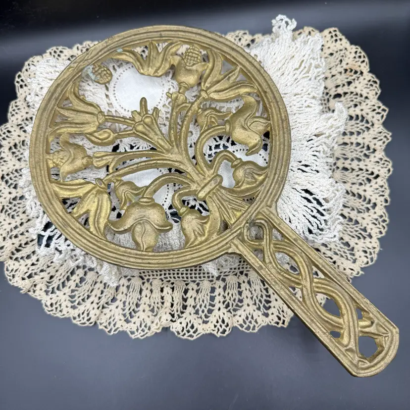 🐞Vtg Wilton Products Solid Brass 12" Art Nouveau Floral Trivet Hot Plate 12x7.5”
