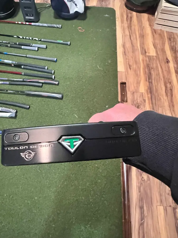 Toulon Garage San Diego. 35”. With garage Head-cover.