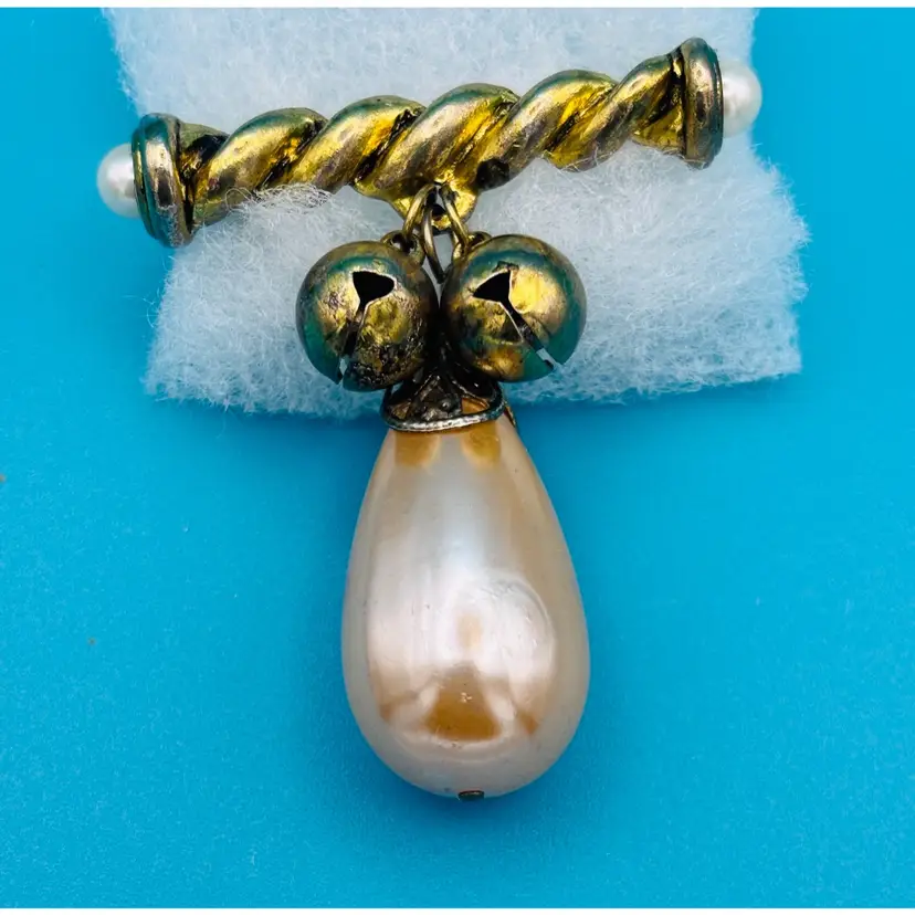 Vintage Gold-Tone Bar Brooch with Faux Pearl Drop & Jingle Bells – Mid-Century Costume Jewelry
