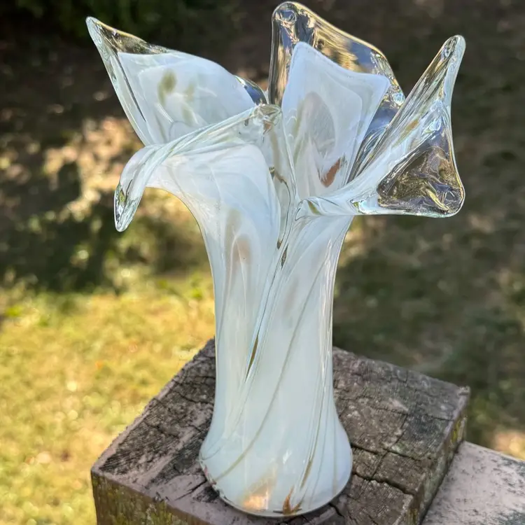 Art Glass Gold Swirl Vase
