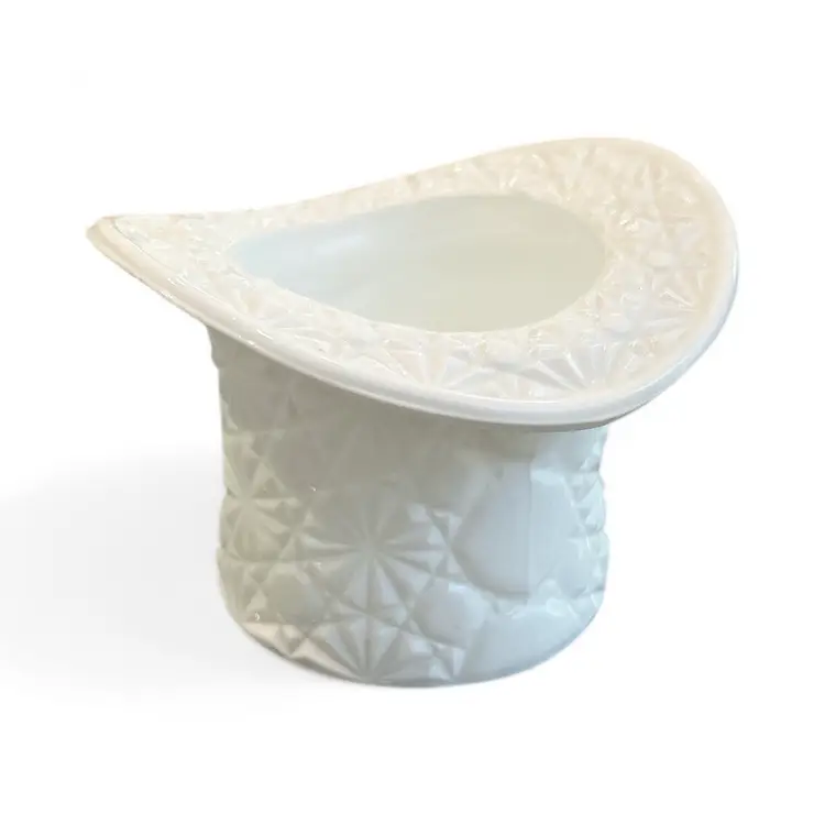 Fenton Daisy And Buttons Milk Glass Top Hat Planter Or Trinket Dish