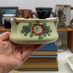 #09 - Ashtray As Shown