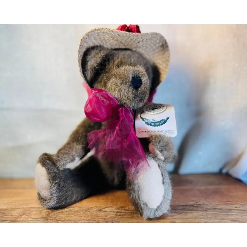 Boyds Bear Collectable Ginnie Higgenthrope Archive Collection NEW NWT #918442