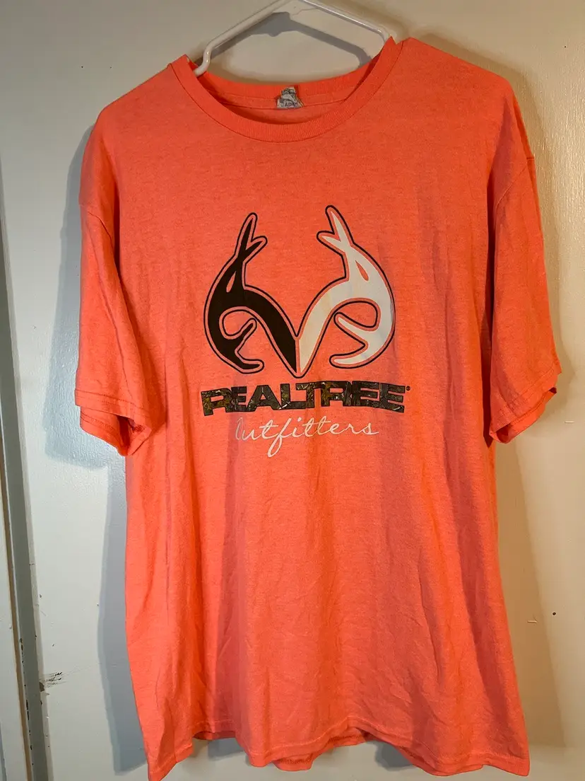 Real Tree Outfitters size Large Tshirt