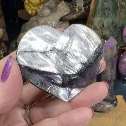 Gem Lepidolite Heart 15E