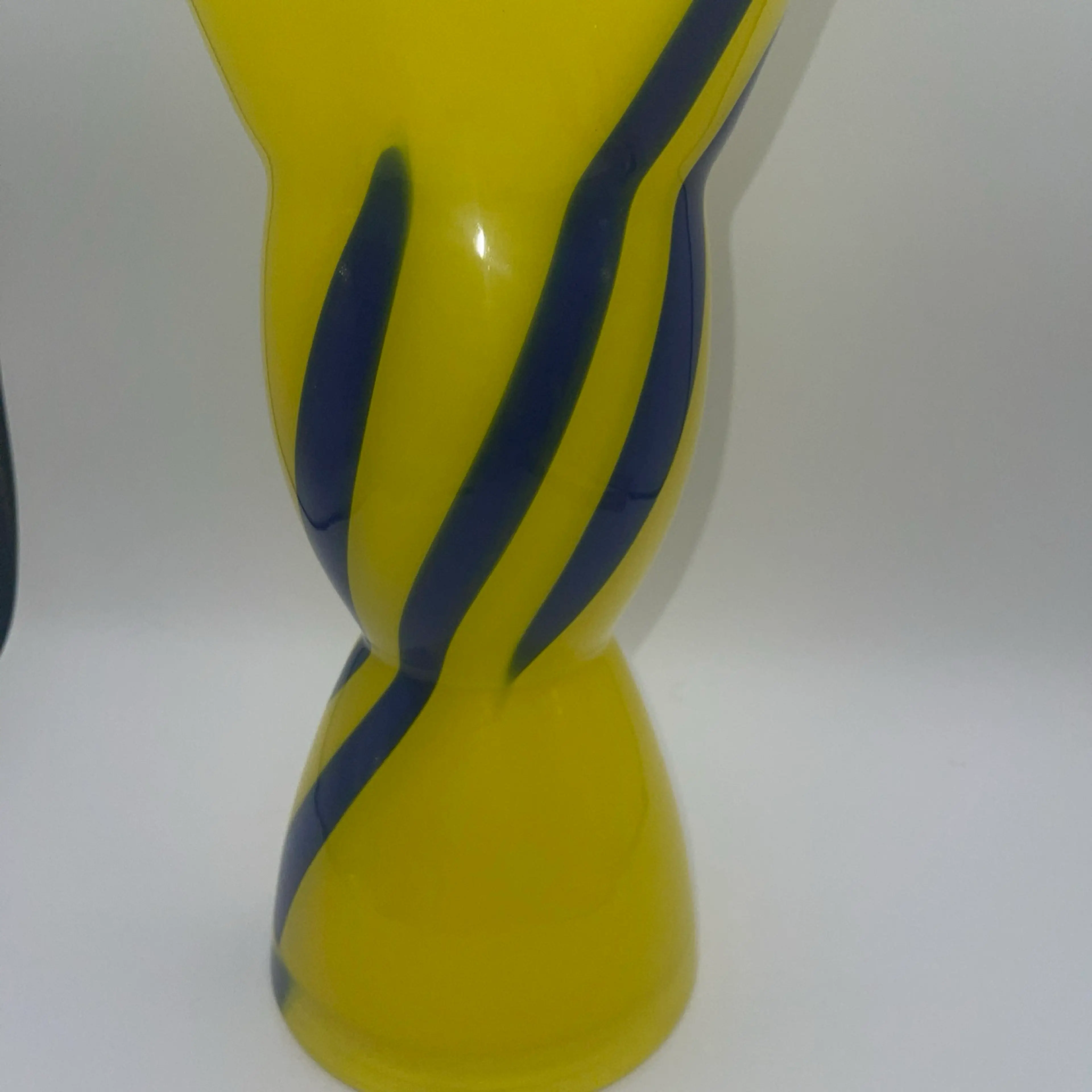 Image 4 of 8