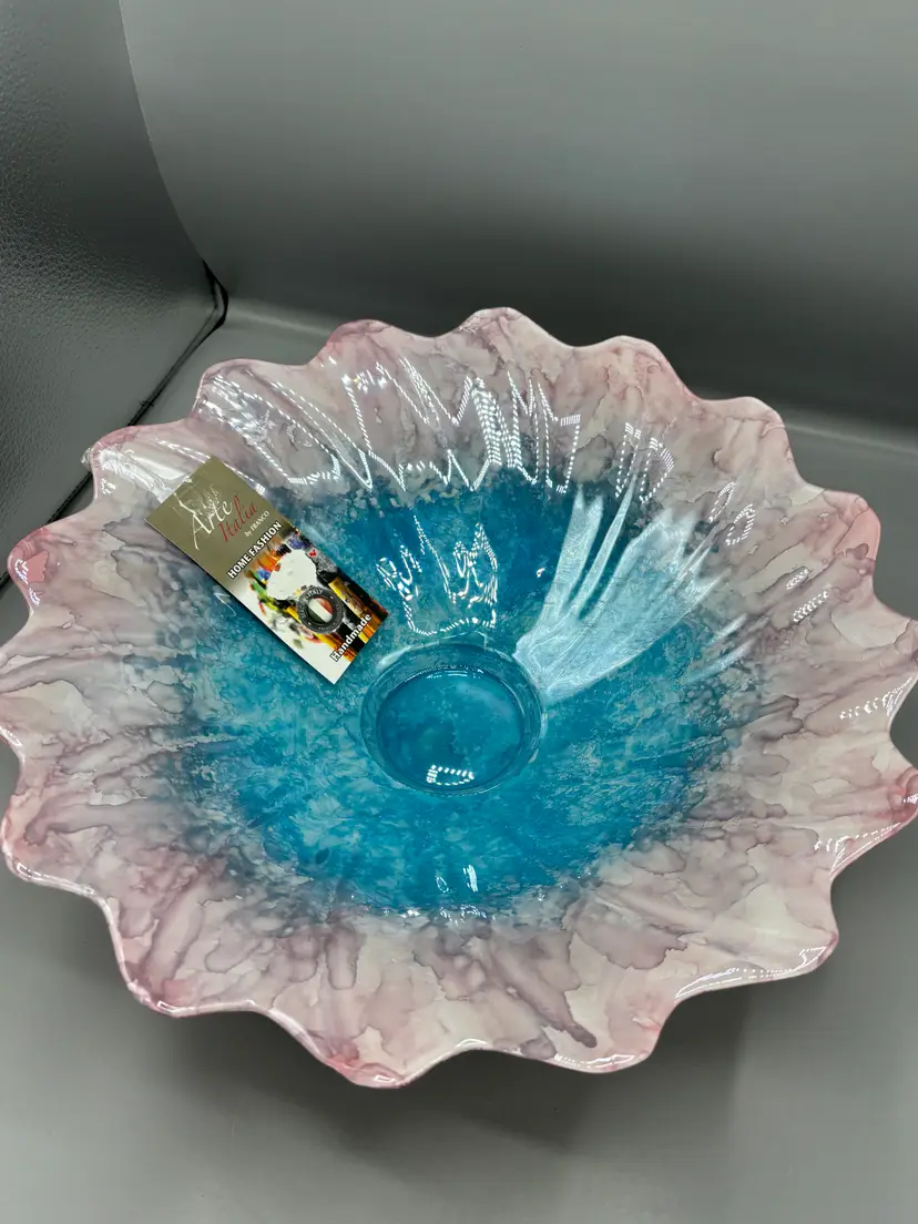 Handcrafted Franco art Italia iridescent bowl