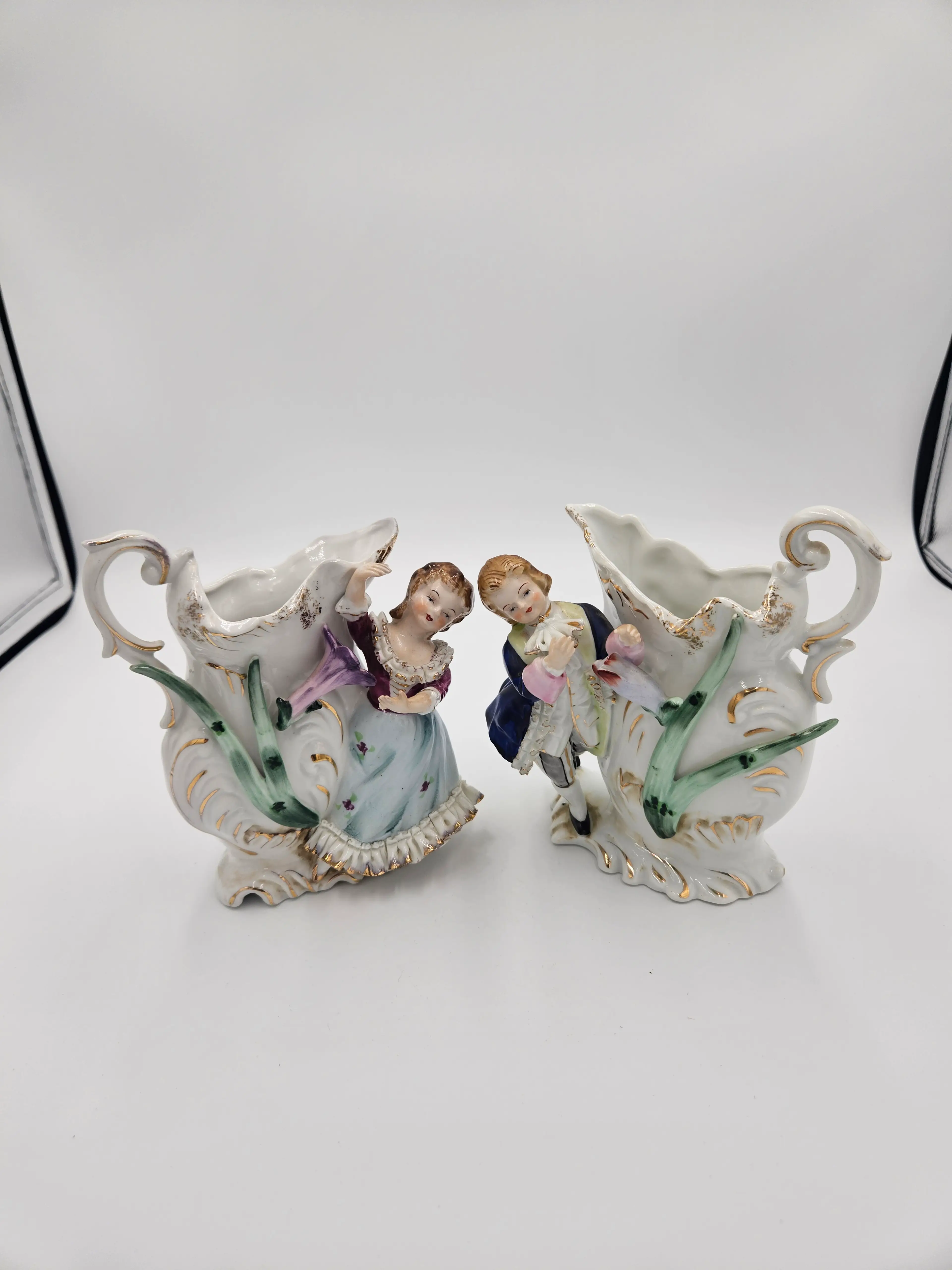 Image 1 of 7