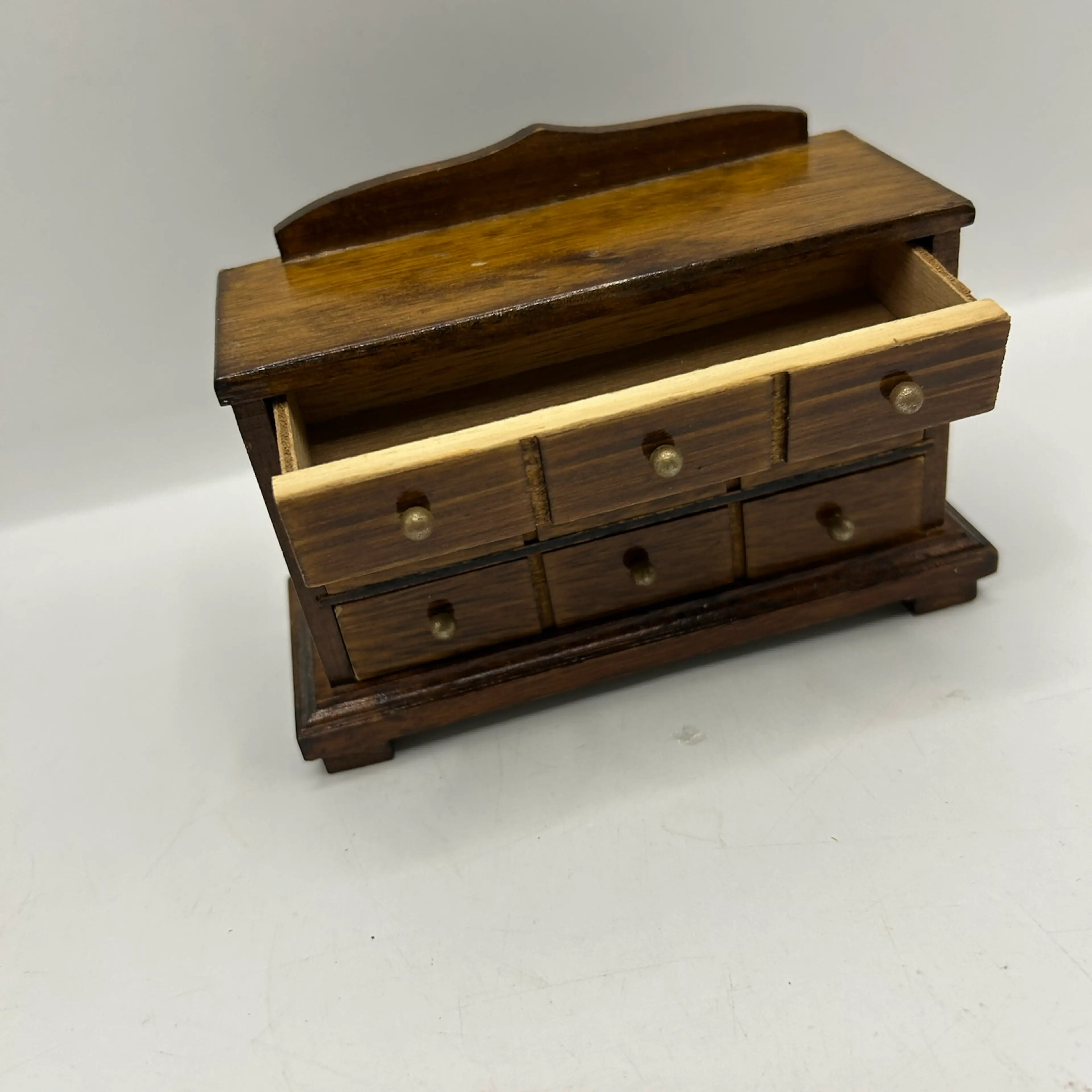 Image 2 of 3