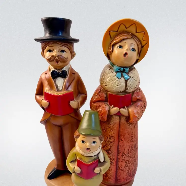 Lot of 3 Family Caroler Figurines Christmas Resin Dickens Style Vintage Japan