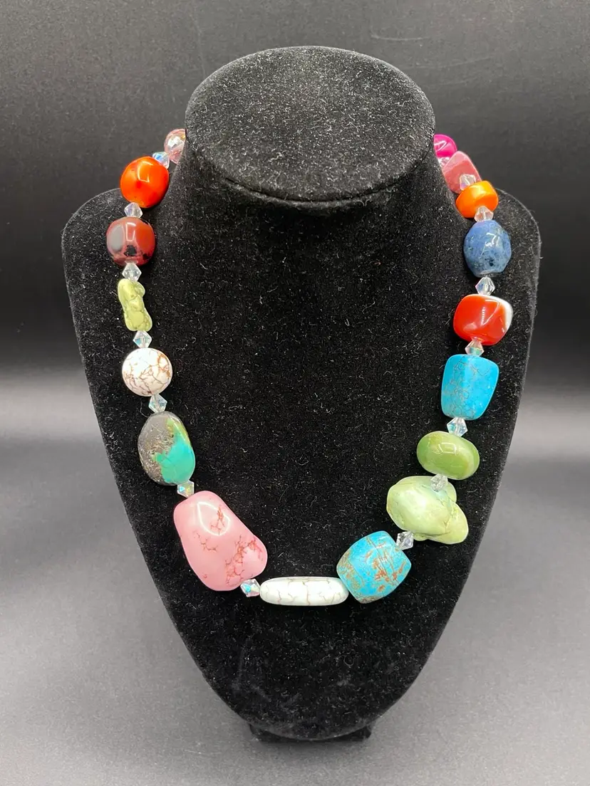 Chunky Multicolor Stone Silver Tone Metal Toggle Clasp Necklace 9”