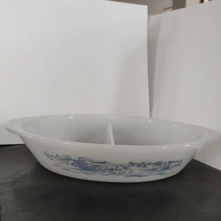 Currier & Ives Glasbake divided serving dish. No chips or cracks. 12w x 2.5h x 8.5d