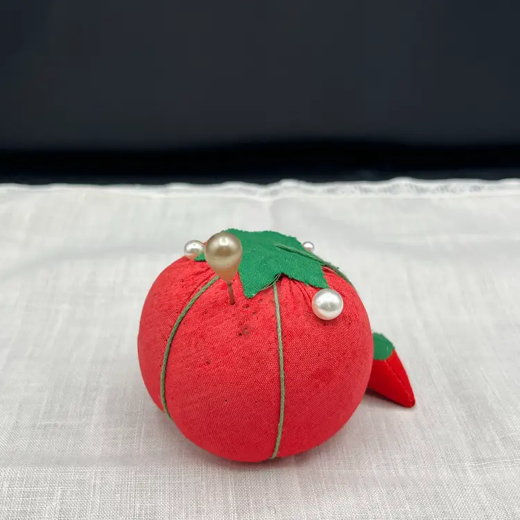 Red Tomato And Strawberry Pin Cushion With Pearl Top Pins (Hat Pin Included) 3.5” X 2.5”