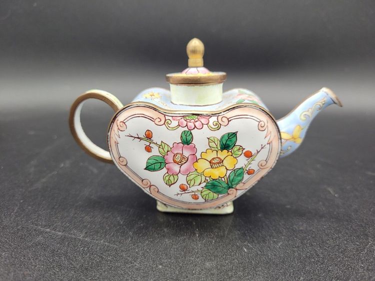 Kelvin Chen Miniature Enamel Heart-shaped Teapot #450 Yellow and Pink Flowers
