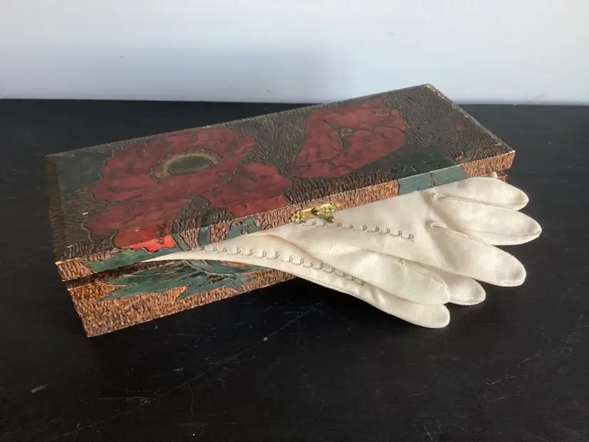 Antique Glove Box With Poppy Pyrography, Gloves Included, 2.5 X 11 1/2 X 4 1/4”