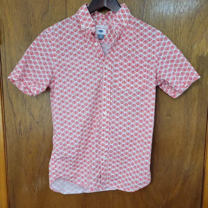 Old Navy Short Sleeve Slim Cut Pink Sea Shell Design Xs