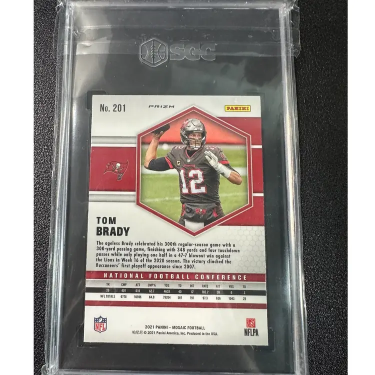 2021 Panini Mosaic Tom Brady Pink Camo SGC 10