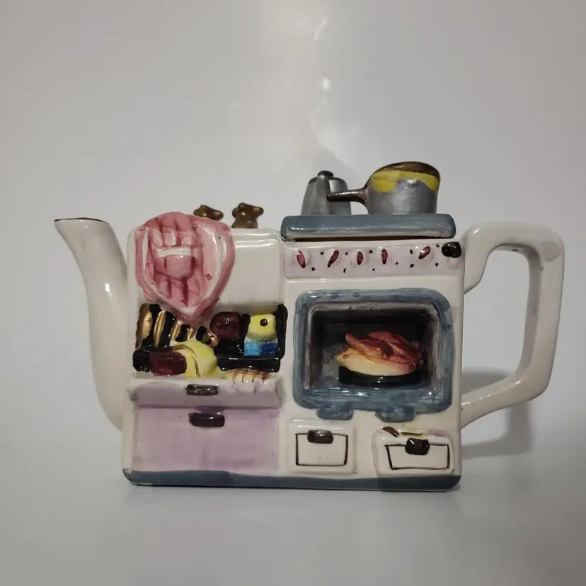 Kitschy kitchen Teapot